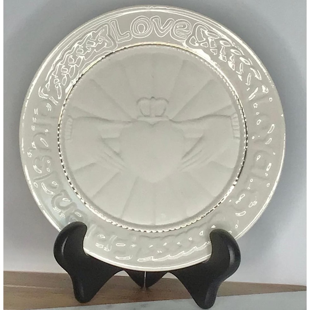 Belleek Irish Claddagh Decorative Plate 9" White Ceramic Love Loyalty Friendship